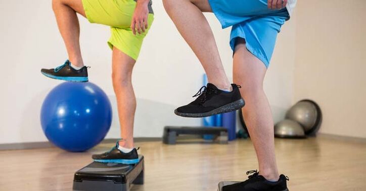 进行运动以自然地增强效力